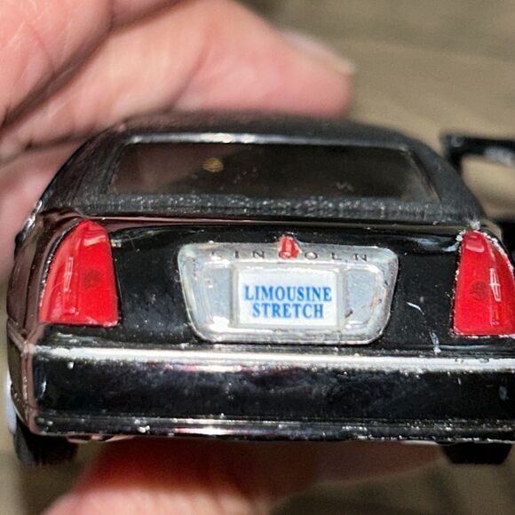 I Love ❤️ New York🍎🌆 🏙️🗽Limousine Toy 4 Kids 0-120 :) Pullback Car Desk toy - Picture 15 of 16